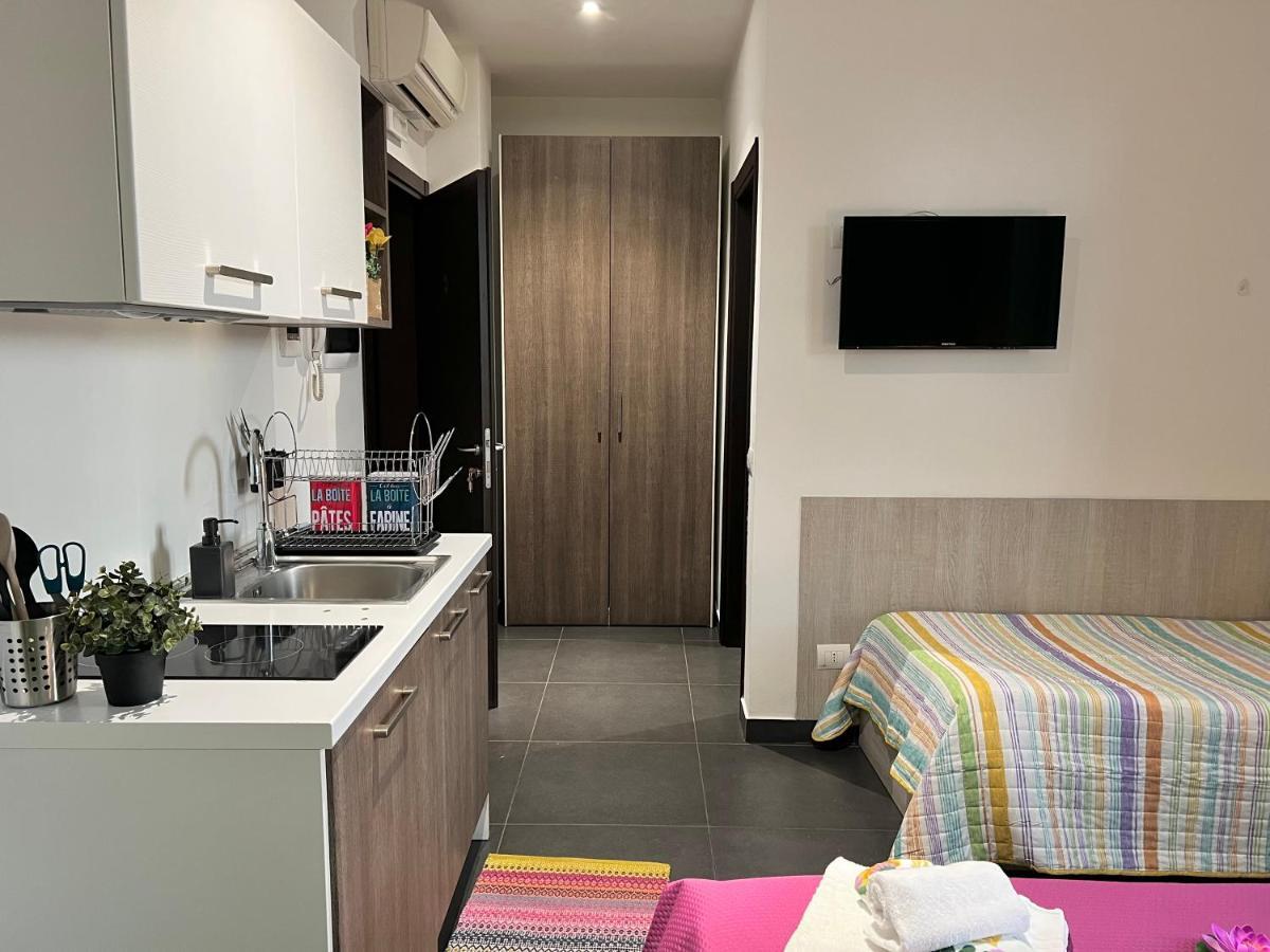 Bnbook Residence Matteotti Новара Экстерьер фото