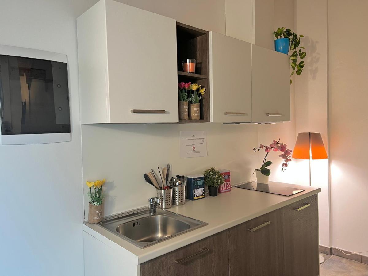 Bnbook Residence Matteotti Новара Экстерьер фото