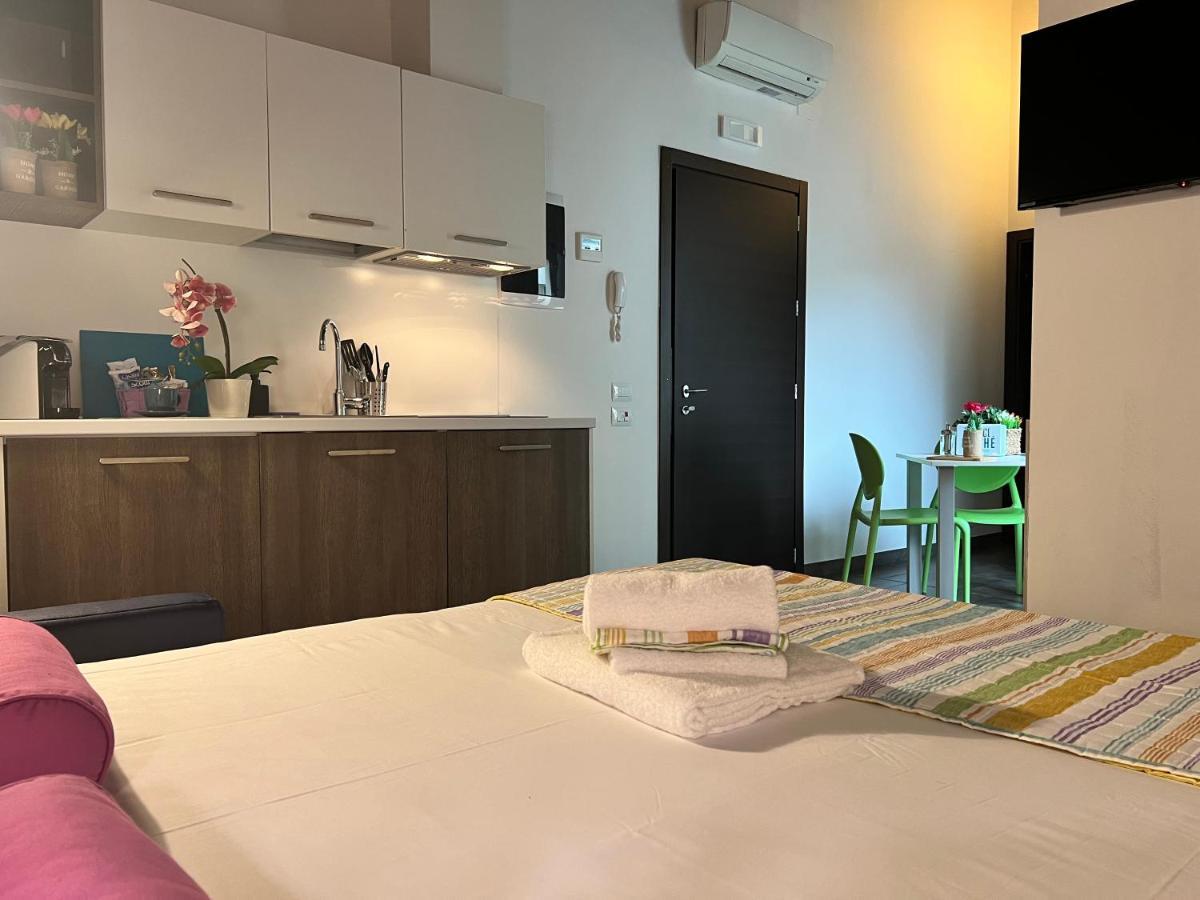 Bnbook Residence Matteotti Новара Экстерьер фото