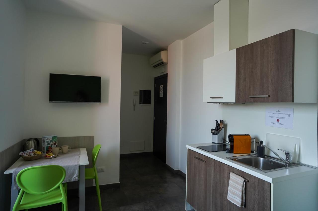 Bnbook Residence Matteotti Новара Экстерьер фото
