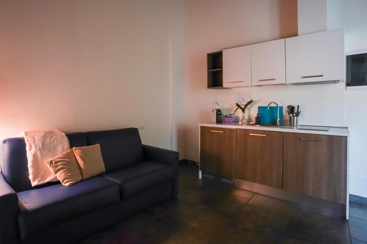 Bnbook Residence Matteotti Новара Экстерьер фото