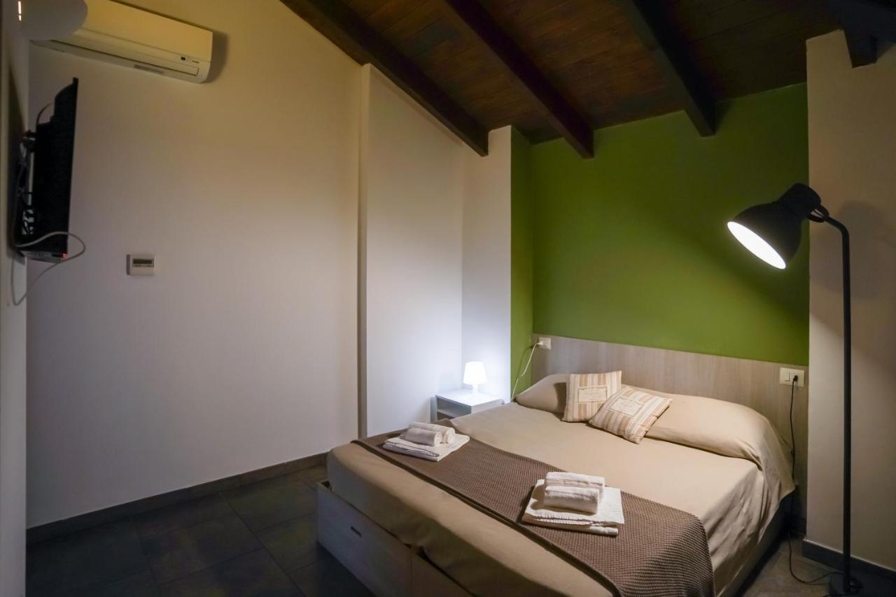 Bnbook Residence Matteotti Новара Экстерьер фото